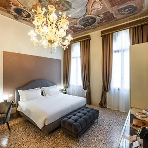 palazzina-sardi.hotelslidodijesolo.com/